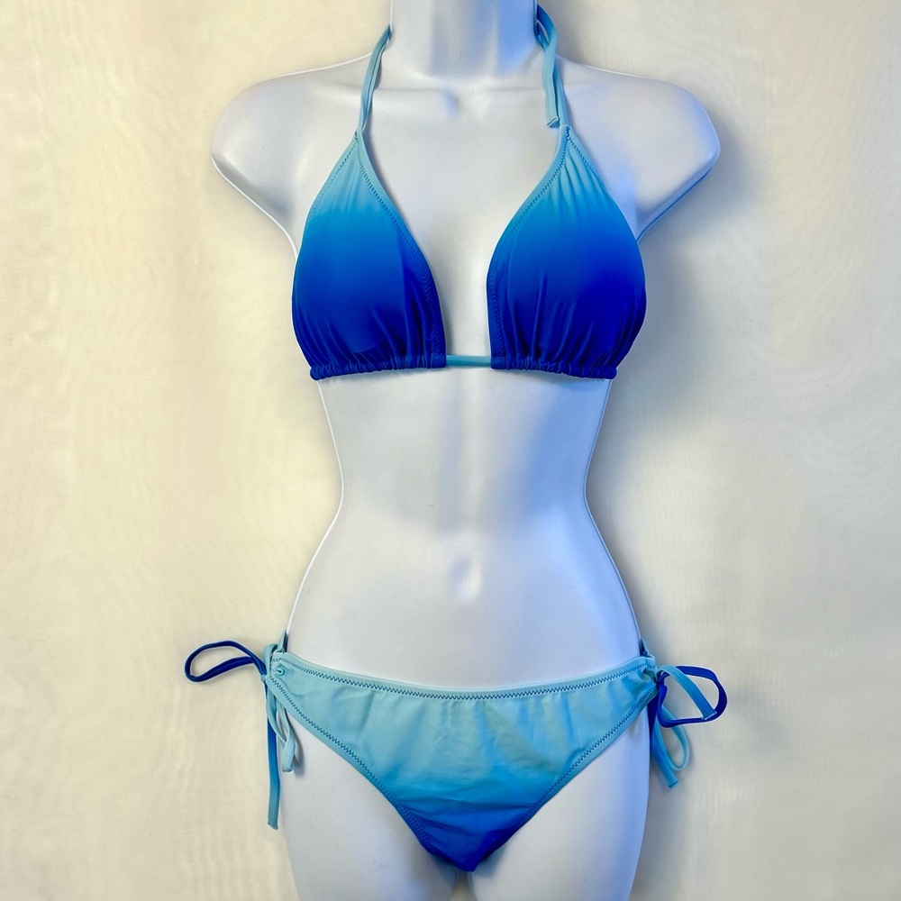 New Blue Ombre 3 Piece String Bikini Swimsuit / Medium